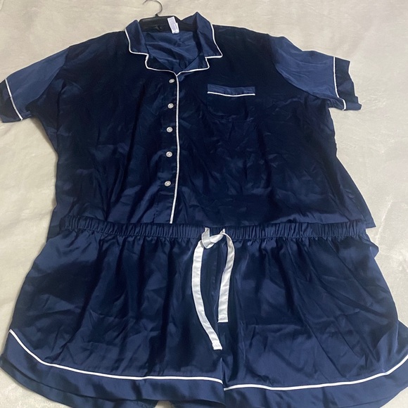 Stars Above Navy Blue Pajama Top & shorts bottom with White Piping - Picture 3 of 7